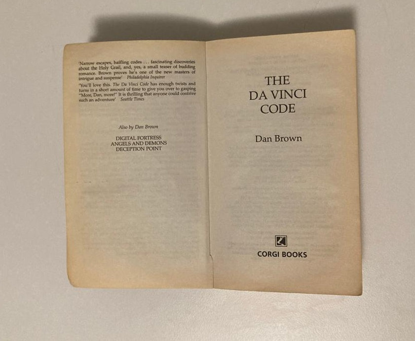 The Da Vinci code - Dan Brown (Robert Langdon #2)