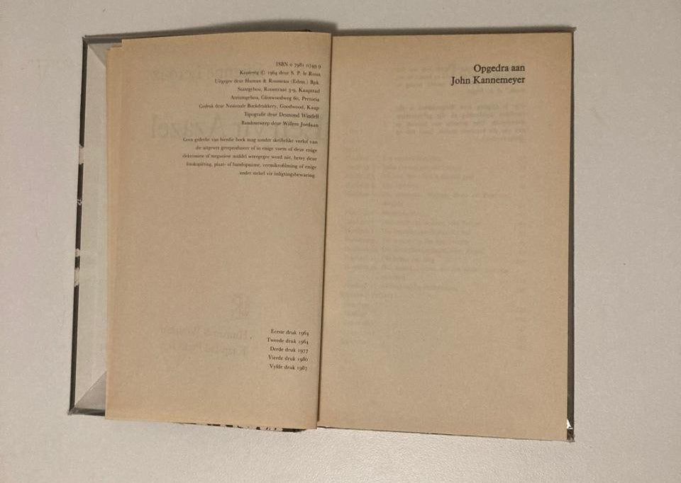 Een vir Azazel - Etienne Leroux