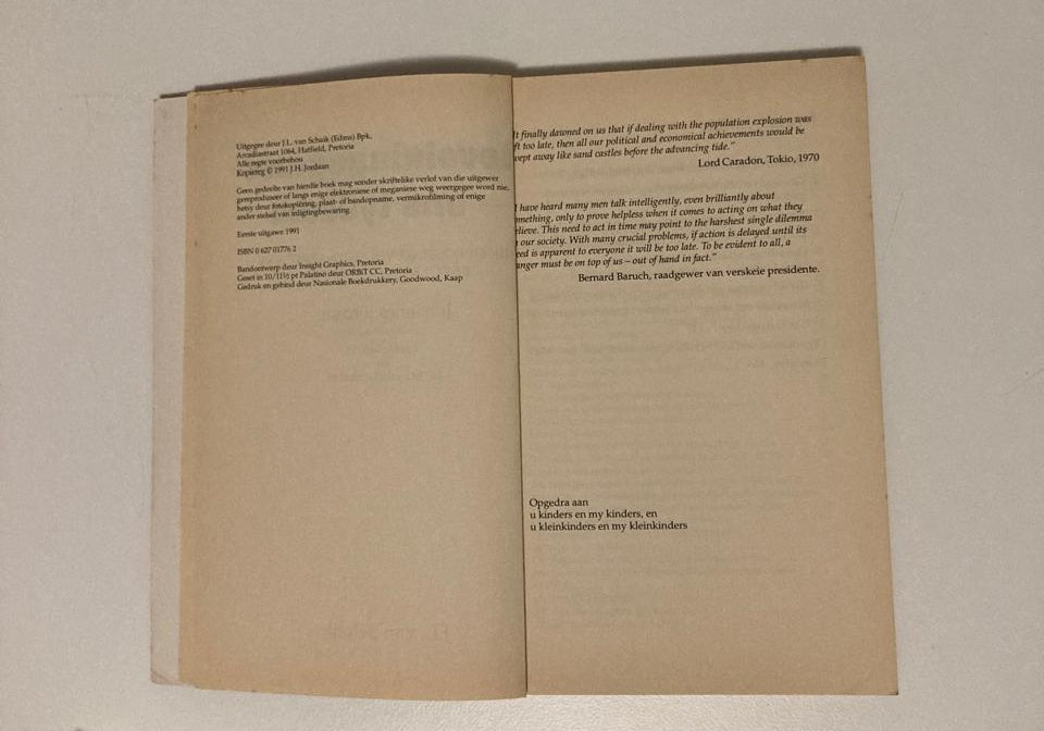 Bevolkingsgroei - ons tydbom: Die oplossing vir Suid-Afrika se bevolkingsprobleem - Johannes Jordaan, Dr. Mandla Tshabalala en Zanele Mfono (First edition)