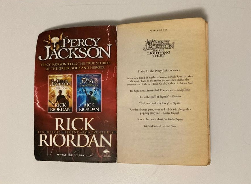 Percy Jackson and the lightning thief - Rick Riordan (Percy Jackson and the Olympians #1)