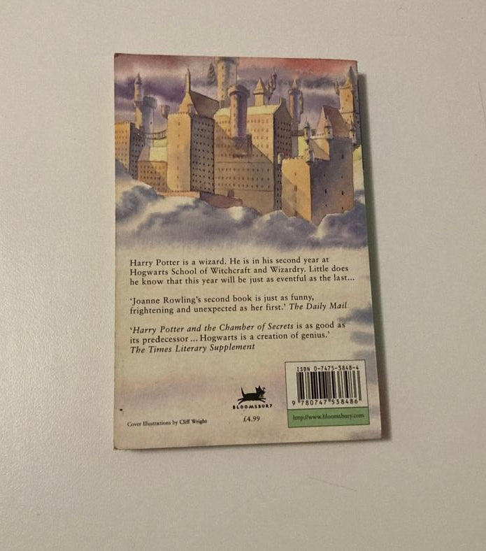 Harry Potter and the chamber of secrets - J.K. Rowling (Harry Potter #2)