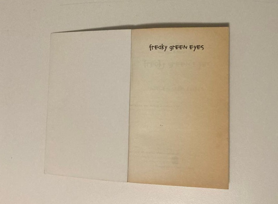 Freaky green eyes - Joyce Carol Oates