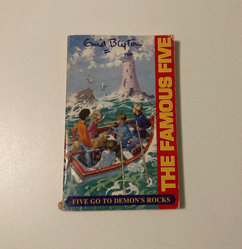 Five go to Demon's Rocks - Enid Blyton (The Famous Five #19)