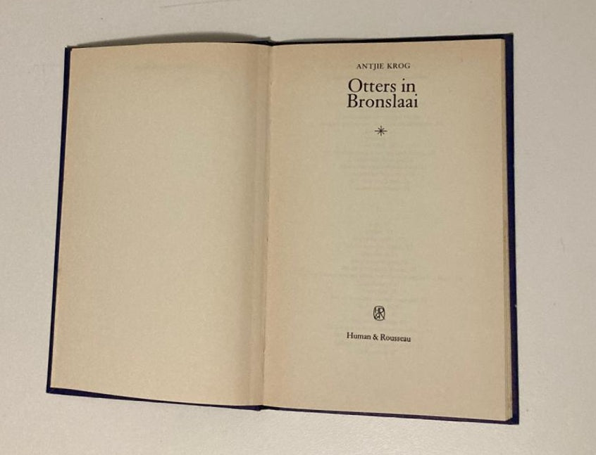 Otters in bronslaai - Antjie Krog (First edition)