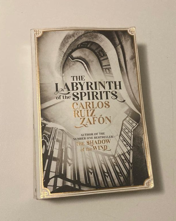 The labyrinth of the spirits - Carlos Ruiz Zafón