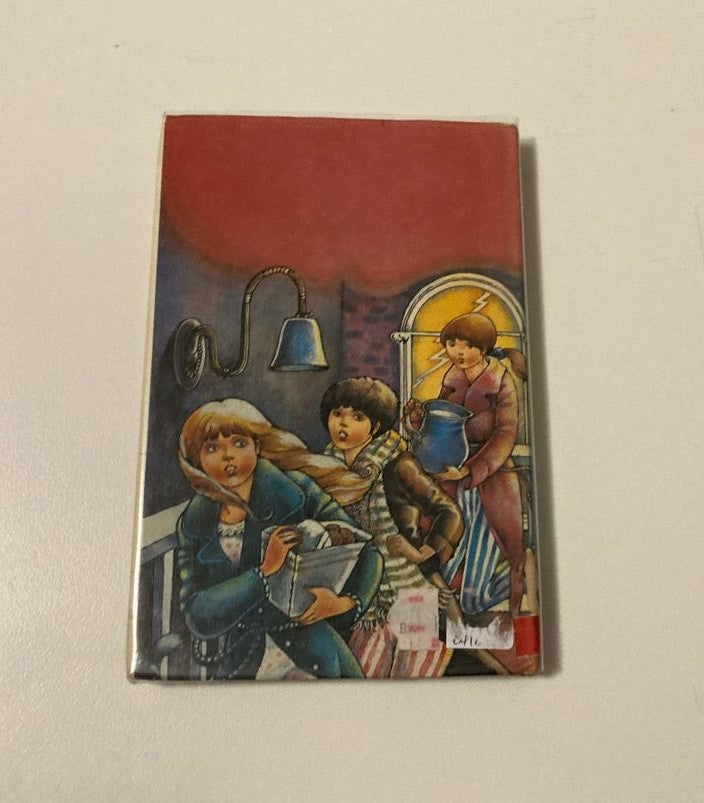 Upper fourth at Malory Towers - Enid Blyton (Malory Towers #4)