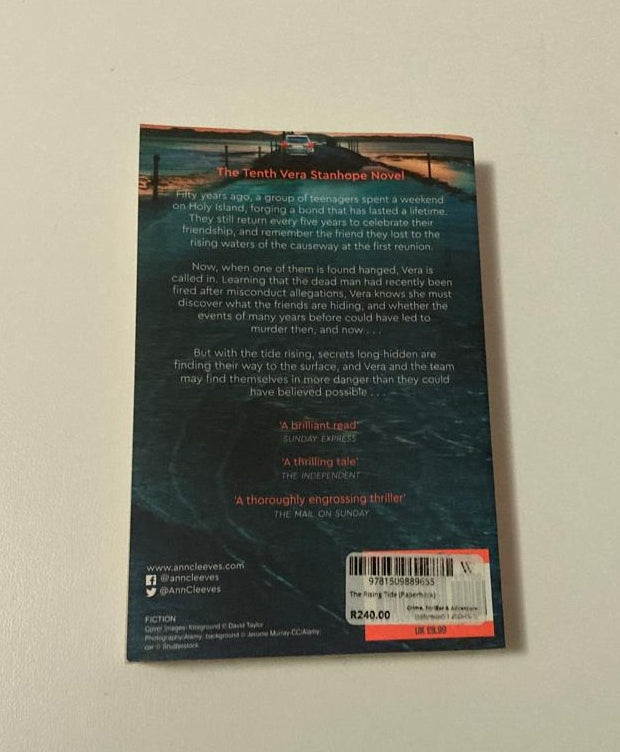 The rising tide - Ann Cleeves (Vera Stanhope #10)