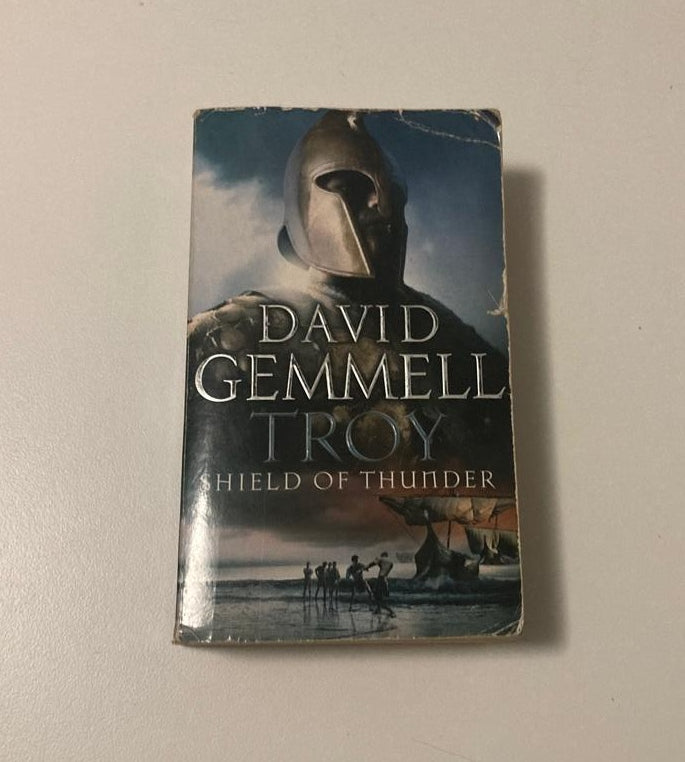 Shield of thunder - David Gemmell (Troy #2)