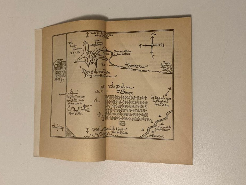 The hobbit - J.R.R. Tolkien (Middle Earth #1)