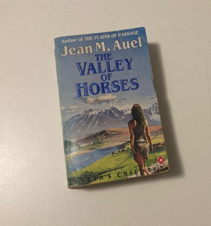 The valley of horses - Jean M. Auel (Earth's Children #2)