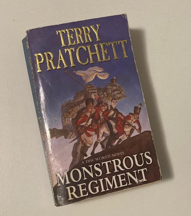 Monstrous regiment - Terry Pratchett (Discworld #31)