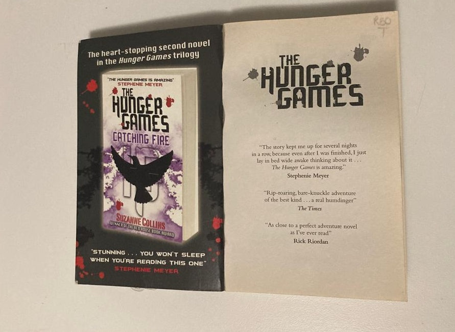 The hunger games - Suzanne Collins (The Hunger Games #1)