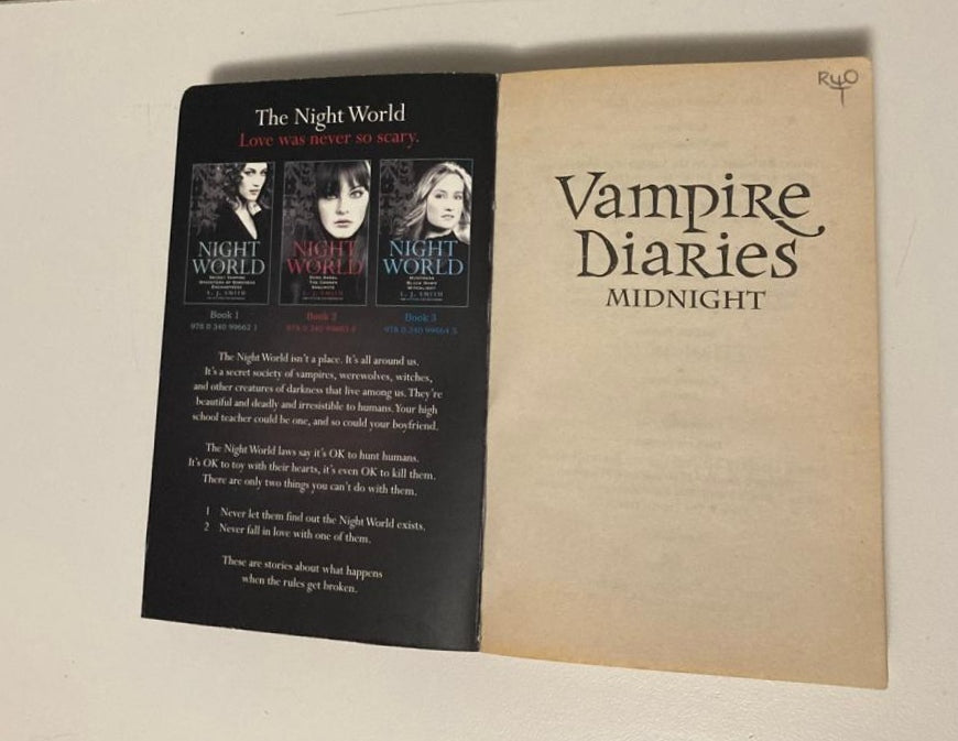 Midnight - L.J. Smith (The Vampire Diaries: The return #7)