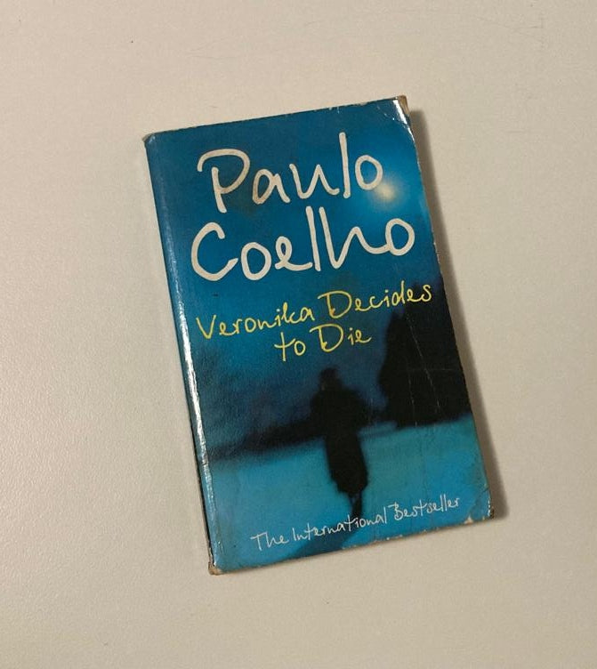 Veronika decides to die - Paulo Coelho (On the Seventh Day #2)
