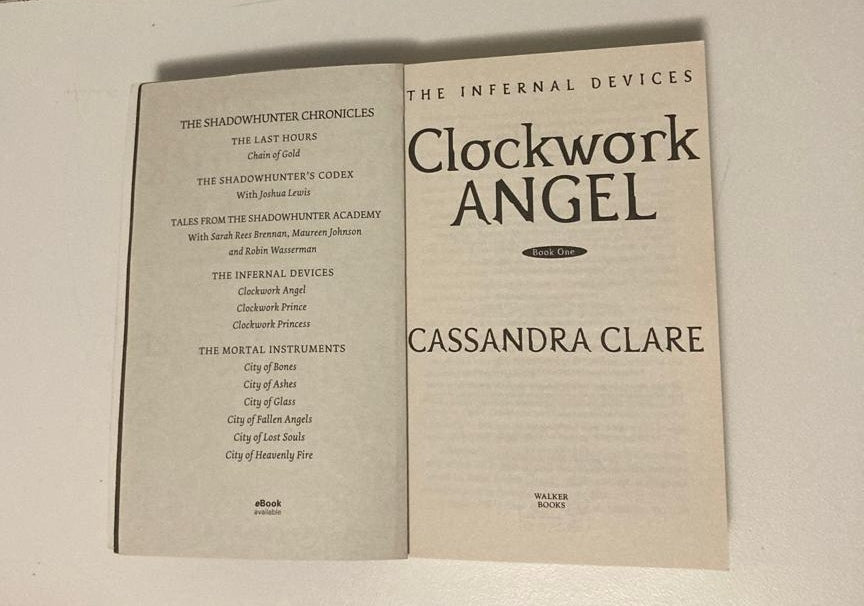 Clockwork angel - Cassandra Clare (The Infernal Devices #1)