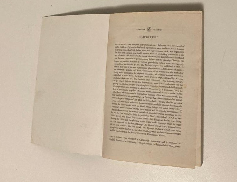 Oliver Twist - Charles Dickens
