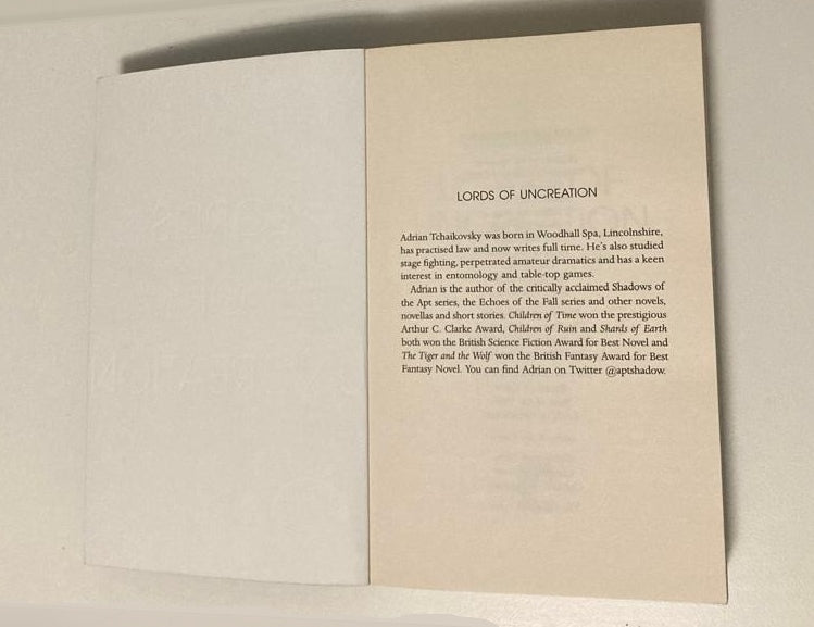 Lords of uncreation - Adrian Tchaikovsky (The Final Architecture #3; First UK edition)