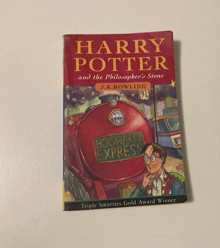 Harry Potter and the philosopher's stone - J.K. Rowling (Harry Potter #1)