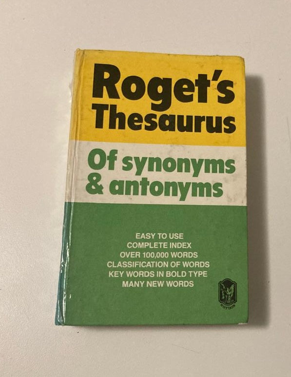 Roget's Thesaurus of synonyms & antonyms - Peter Mark Roget