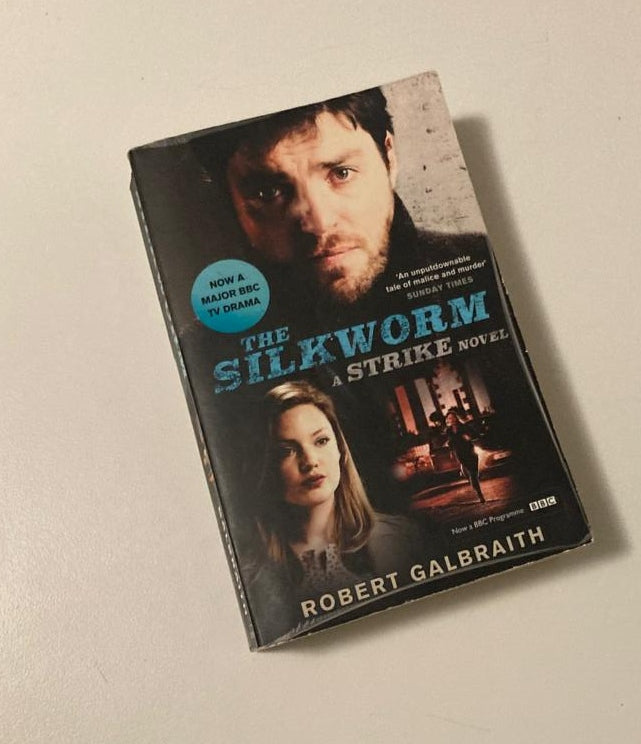The silkworm - Robert Galbraith (Cormoran Strike #2)