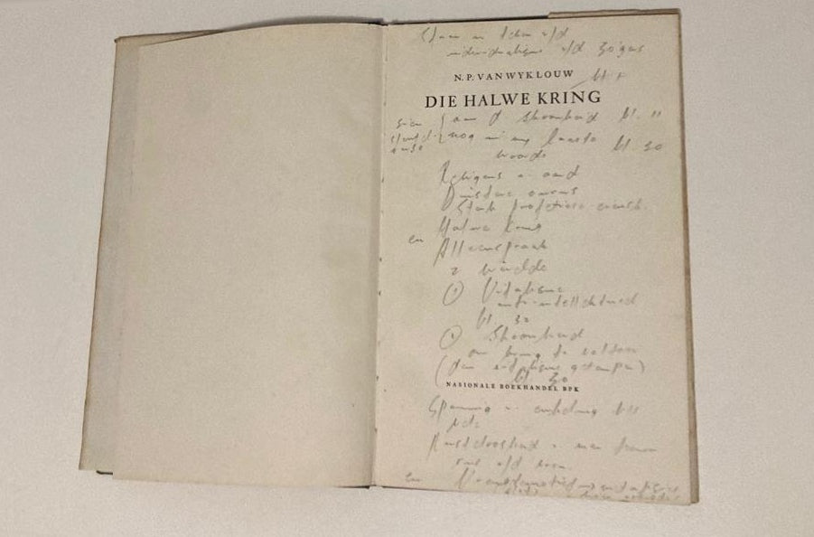 Die halwe kring - N.P. van Wyk Louw