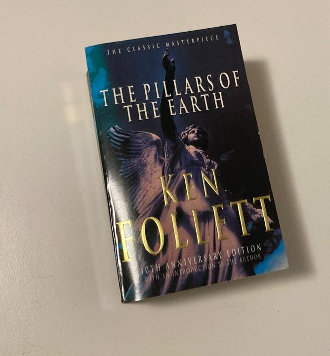 The pillars of the earth - Ken Follett (Kingsbridge #1)