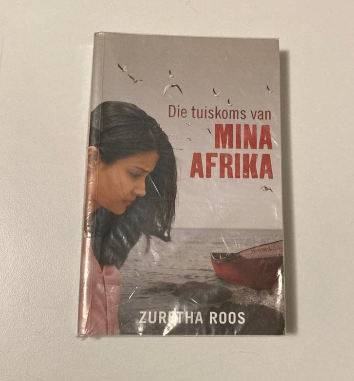 Die tuiskoms van Mina Afrika - Zuretha Roos