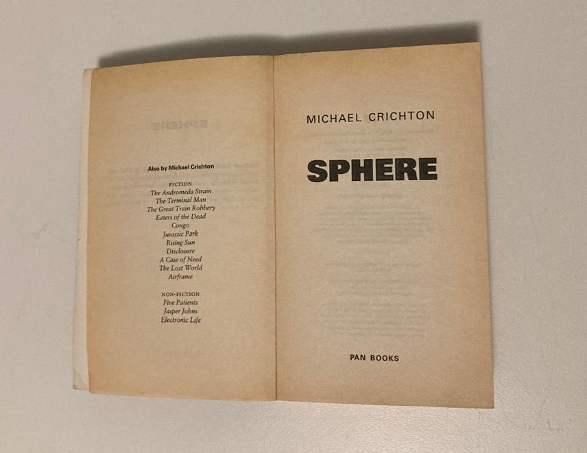 Sphere - Michael Crichton