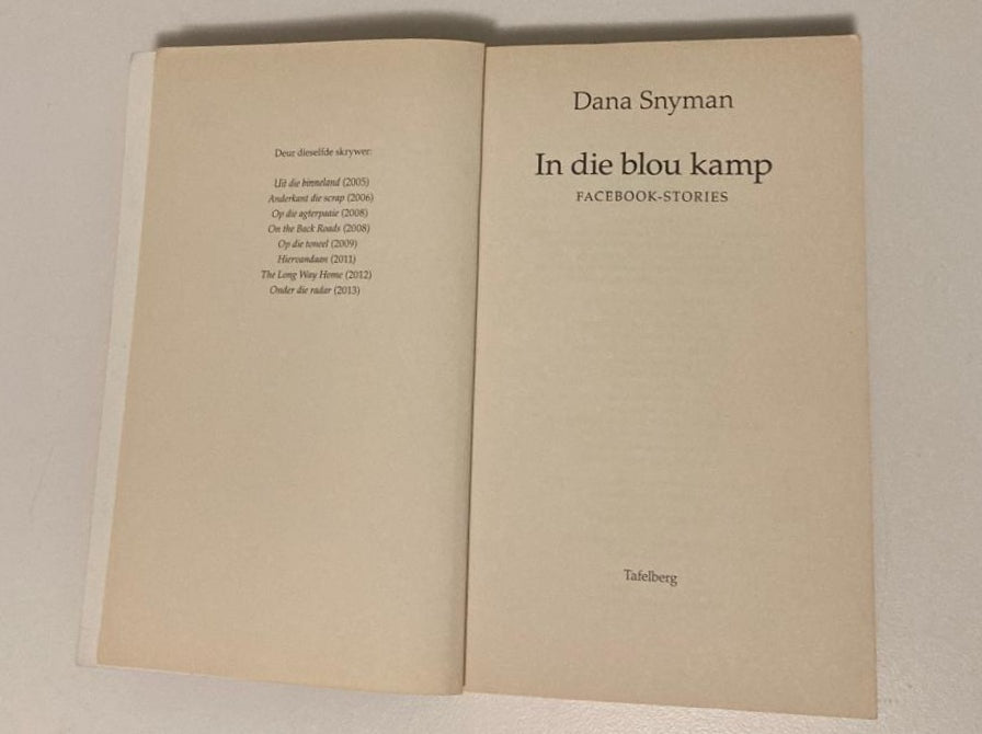 In die blou kamp: Facebook-stories - Dana Snyman (First edition)
