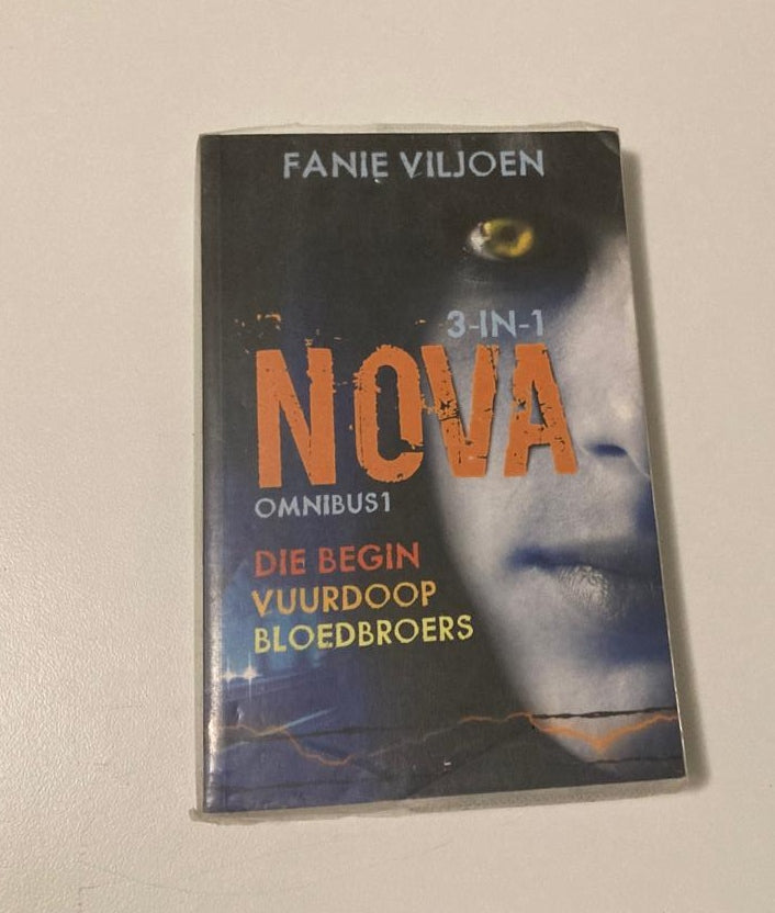 Nova: omnibus 1 - Fanie Viljoen (First edition)
