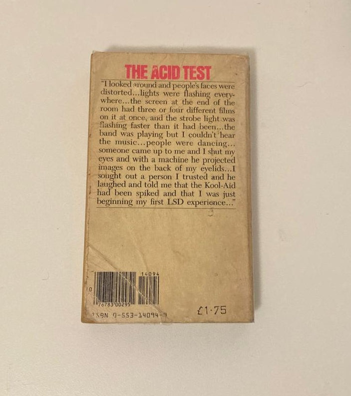 The electric kool-aid acid test - Tom Wolfe