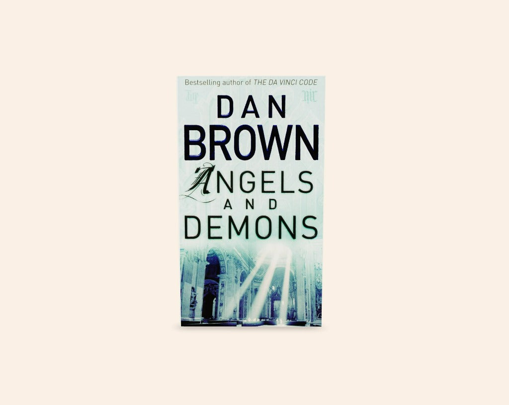 Angels and demons - Dan Brown (Robert Langdon #1)